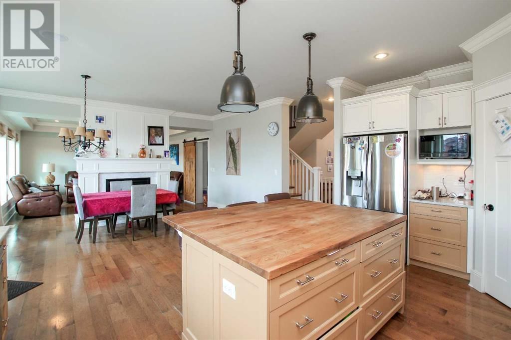 6 GROVE CLOSE Image 9
