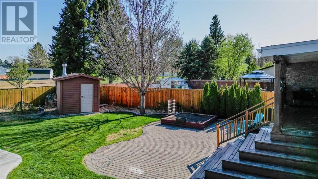 70 Honeysuckle Road North Lethbridge, Alberta