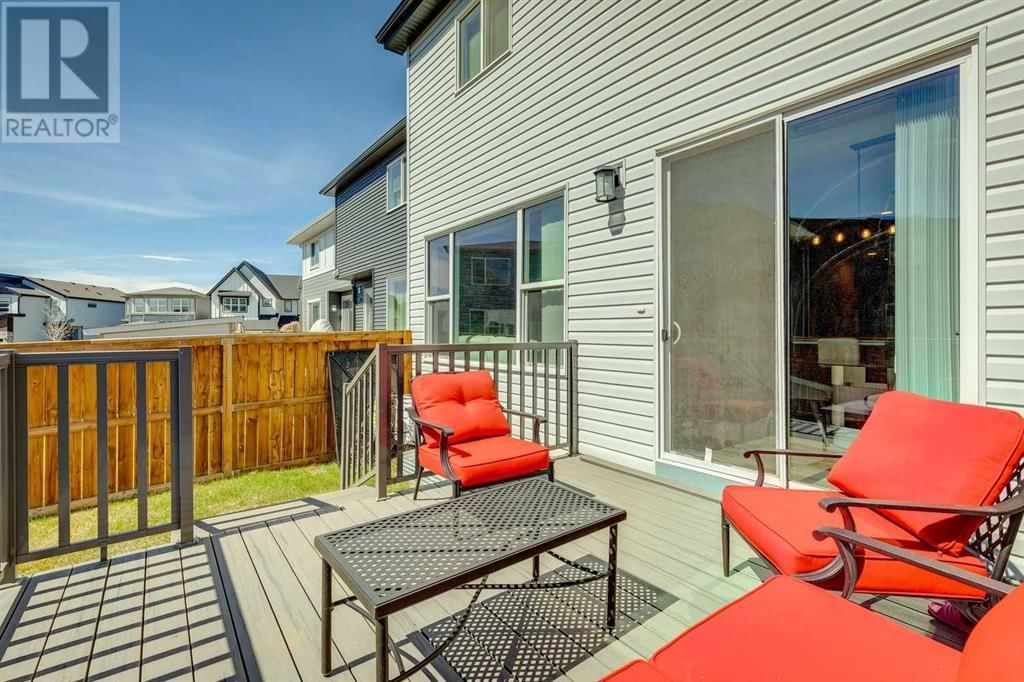 353 WALCREST VIEW SOUTHEAST Image 38