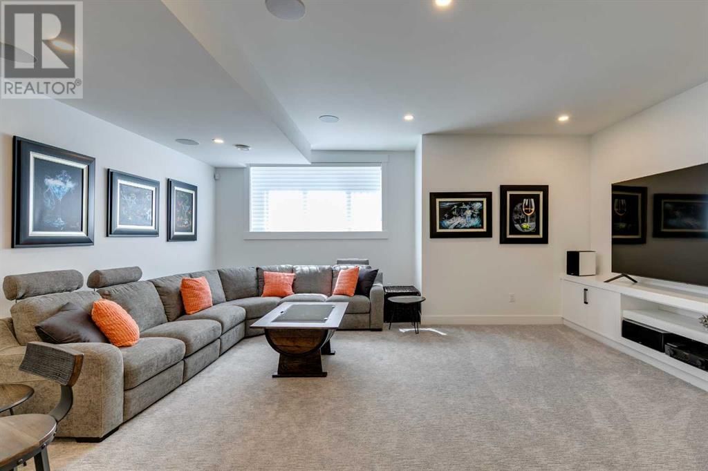 2116 27 AVENUE SOUTHWEST Image 38