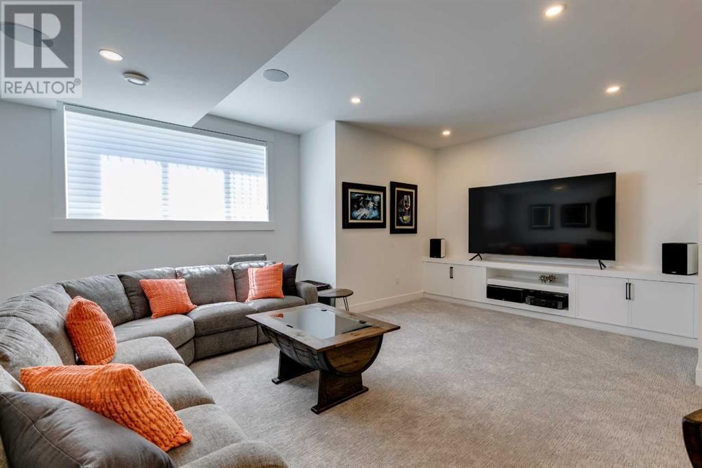 2116 27 AVENUE SOUTHWEST Image 39