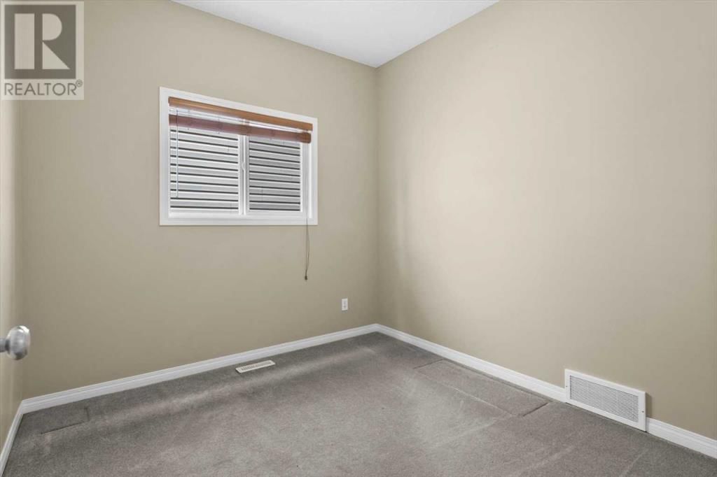 95 ST MORITZ TERRACE SOUTHWEST Image 22