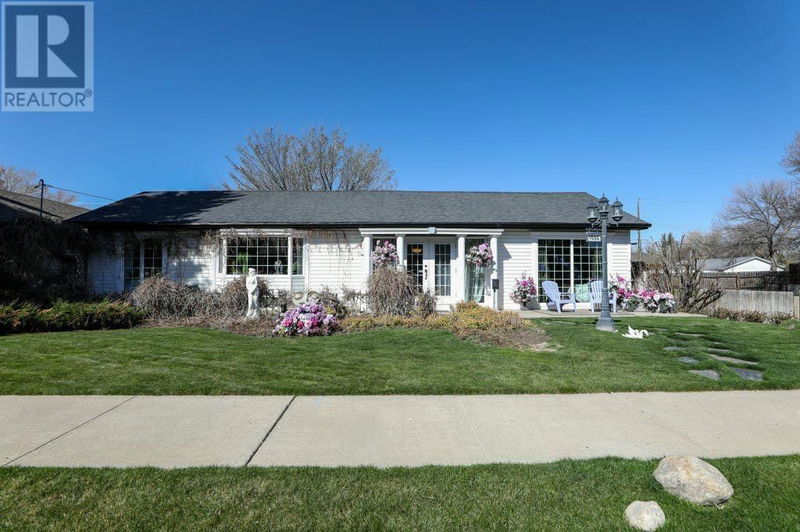 1006 9 Street North Lethbridge, Alberta