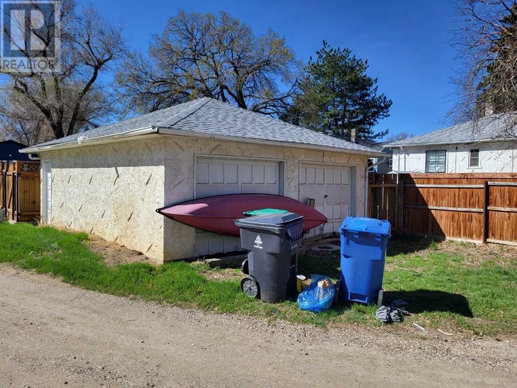 721 16 Street South Lethbridge, Alberta