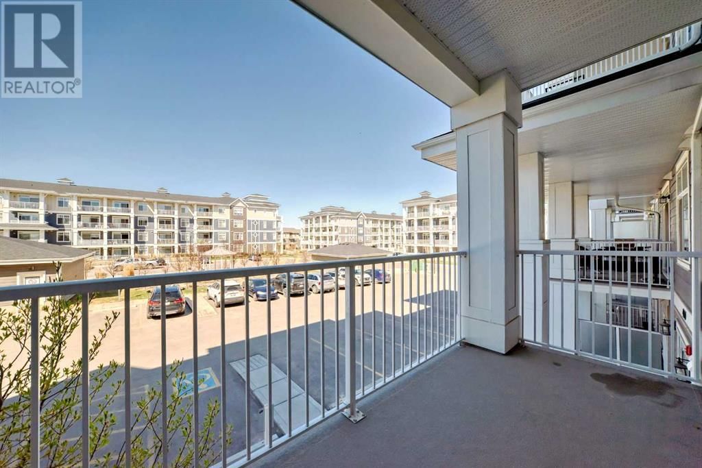 400 AUBURN MEADOWS COMMON Image 15