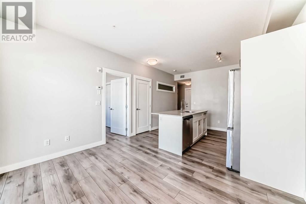 400 AUBURN MEADOWS COMMON Image 18