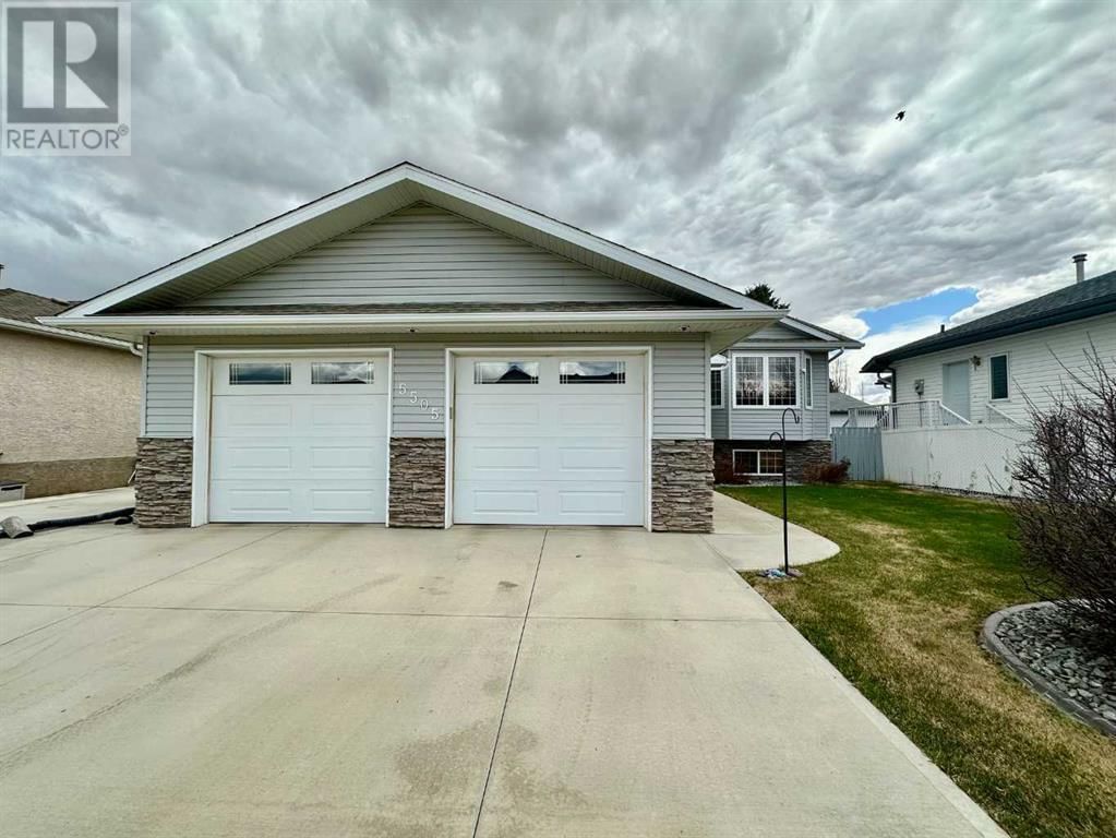 5505 43A STREET Image 1