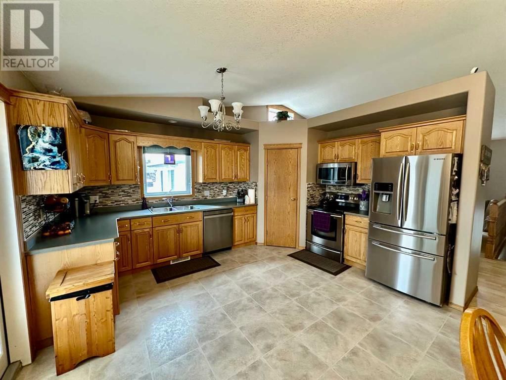 5505 43A STREET Image 11