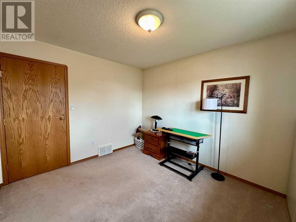 5505 43A STREET Image 16