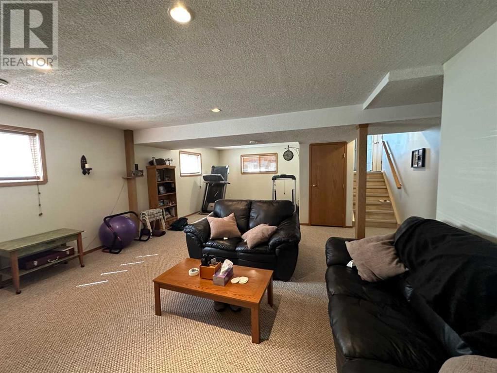 5505 43A STREET Image 22