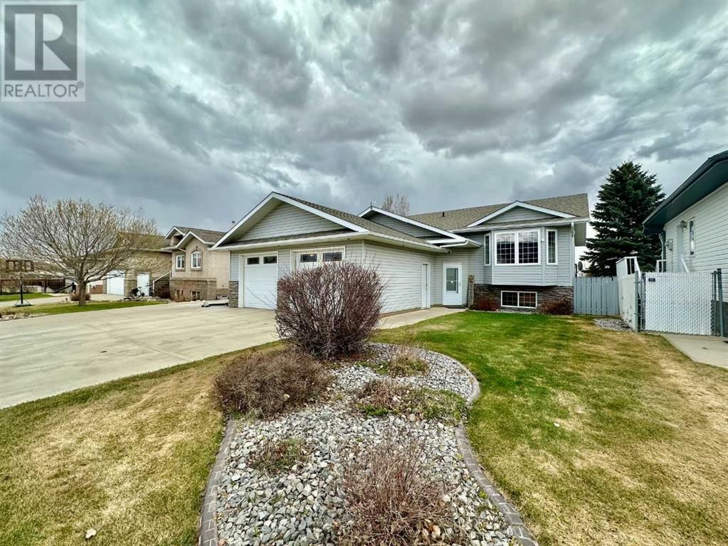 5505 43A STREET Image 3