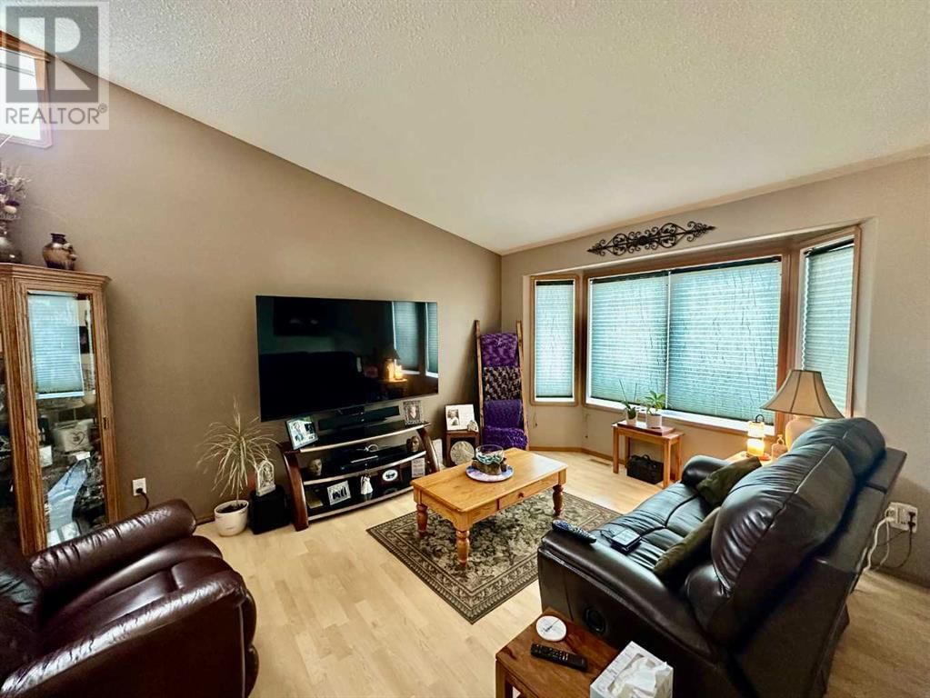 5505 43A STREET Image 7