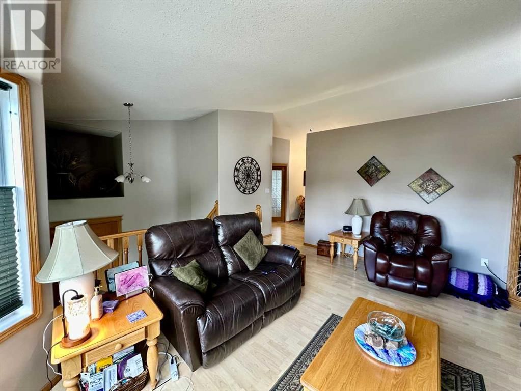5505 43A STREET Image 8