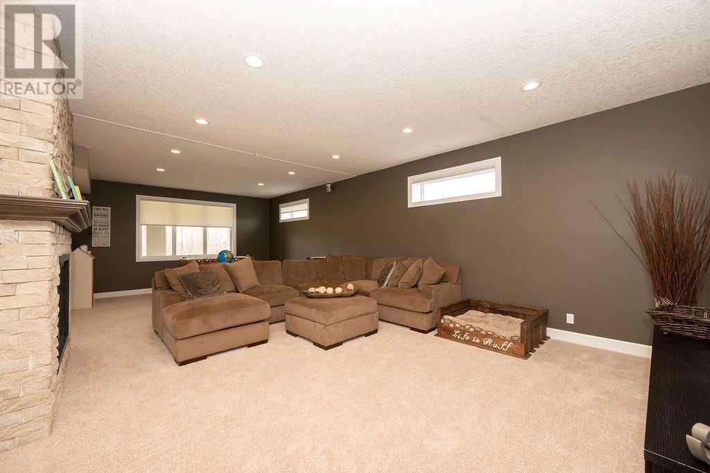 4630 GATEWAY DRIVE Image 32