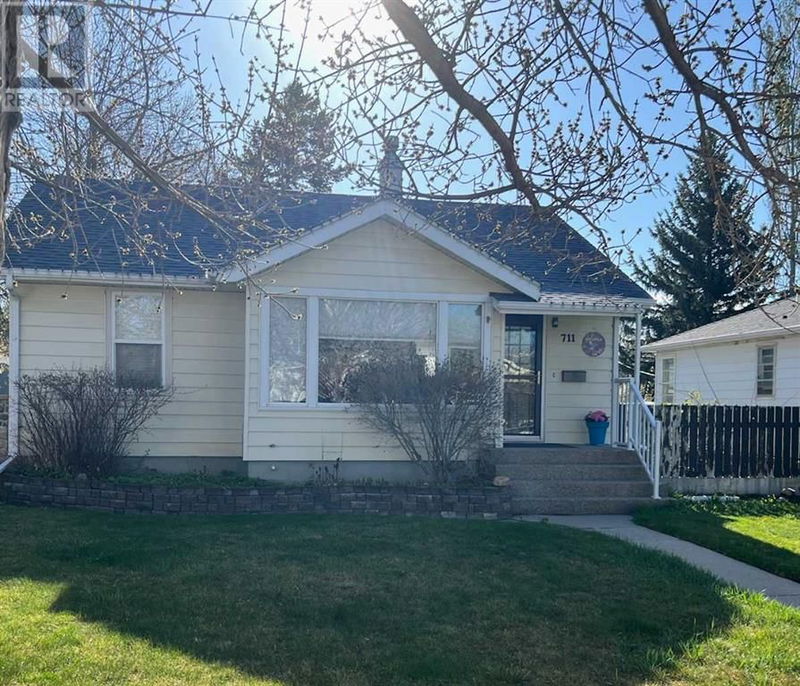 711 14 Street South Lethbridge, Alberta