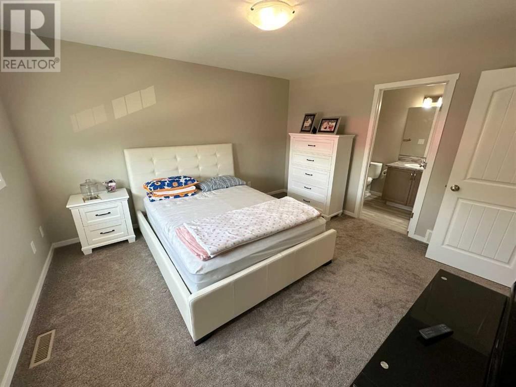 1004 MINTO STREET Image 12