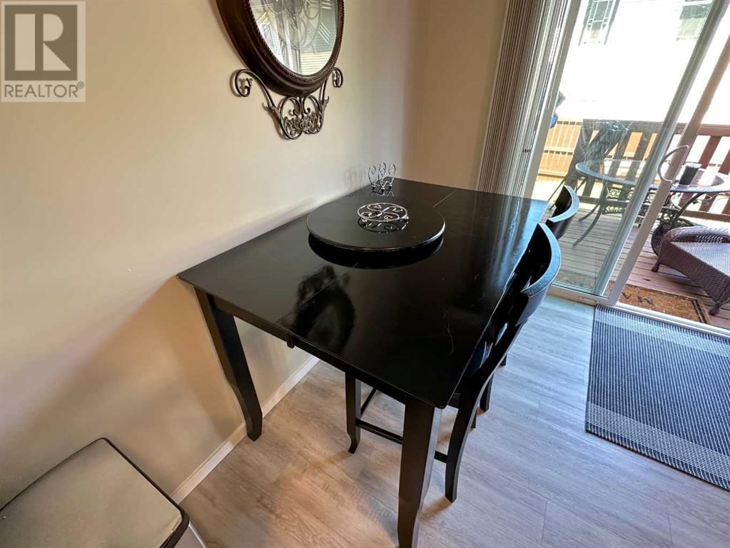 1004 MINTO STREET Image 6