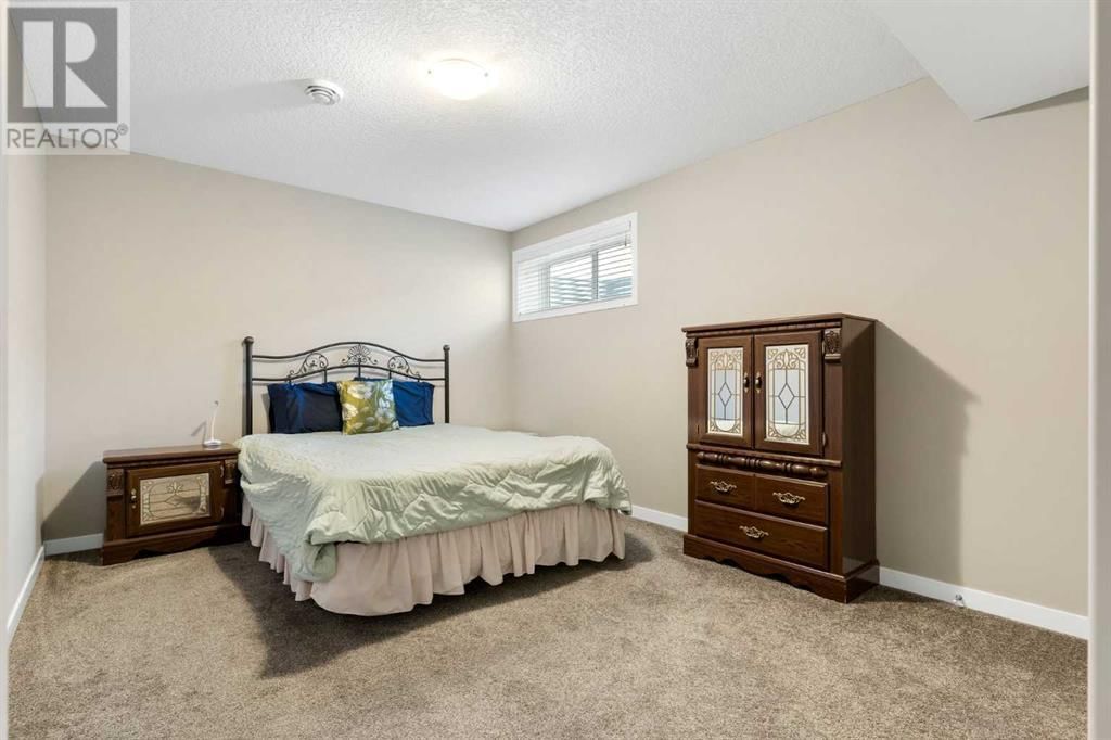 170 SAGE BLUFF CLOSE NORTHWEST Image 35