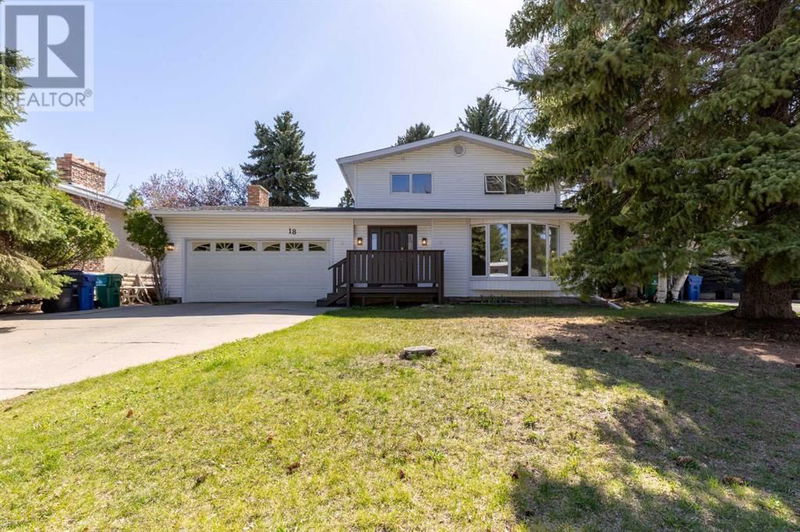 18 Queens Road West West Lethbridge, Alberta