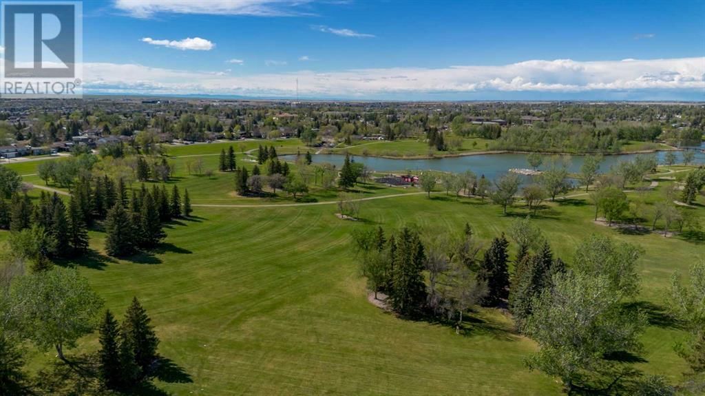 18 Queens Road West Lethbridge, Alberta