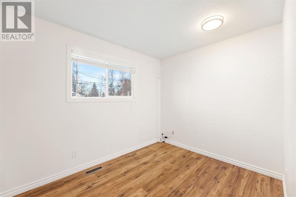 5112 48 STREET NORTHWEST Image 13
