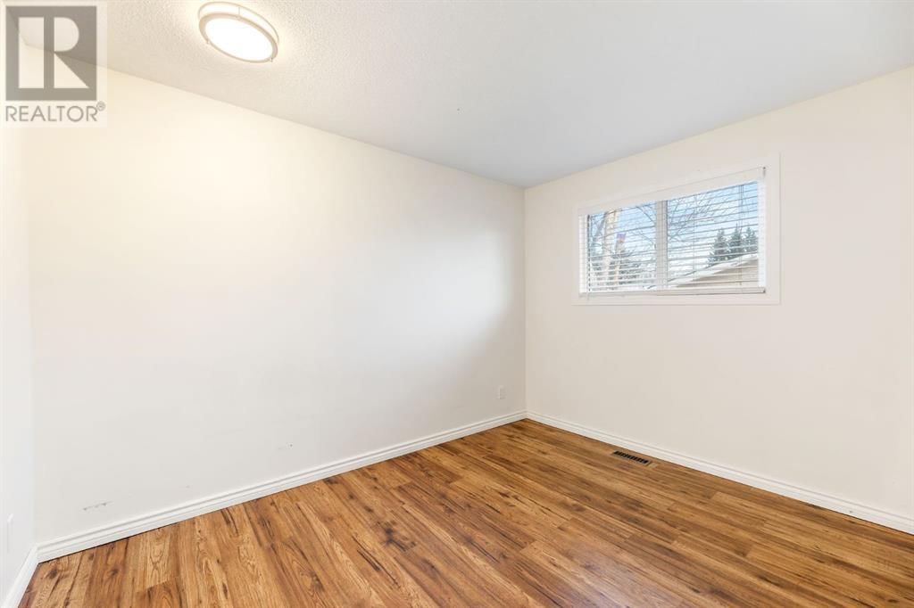 5112 48 STREET NORTHWEST Image 15