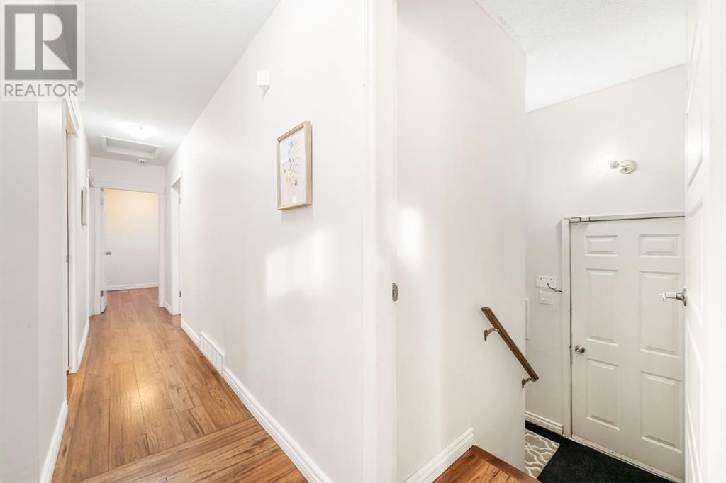 5112 48 STREET NORTHWEST Image 18
