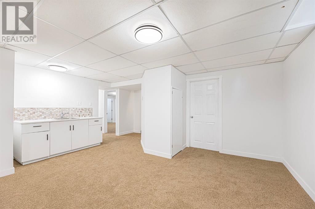 5112 48 STREET NORTHWEST Image 22