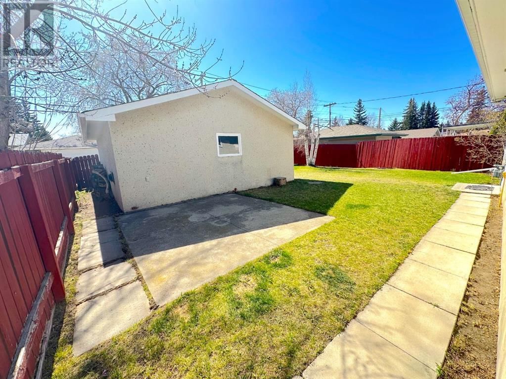 5112 48 STREET NORTHWEST Image 35