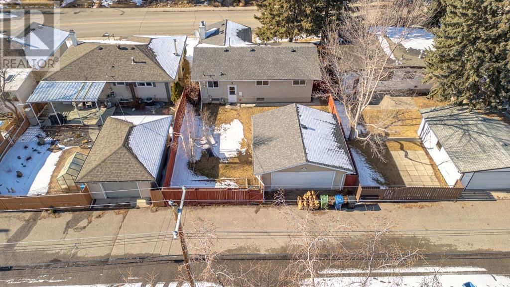 5112 48 STREET NORTHWEST Image 39