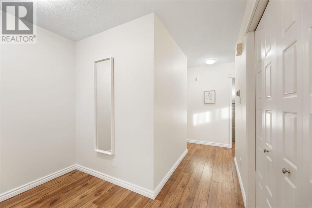 5112 48 STREET NORTHWEST Image 4