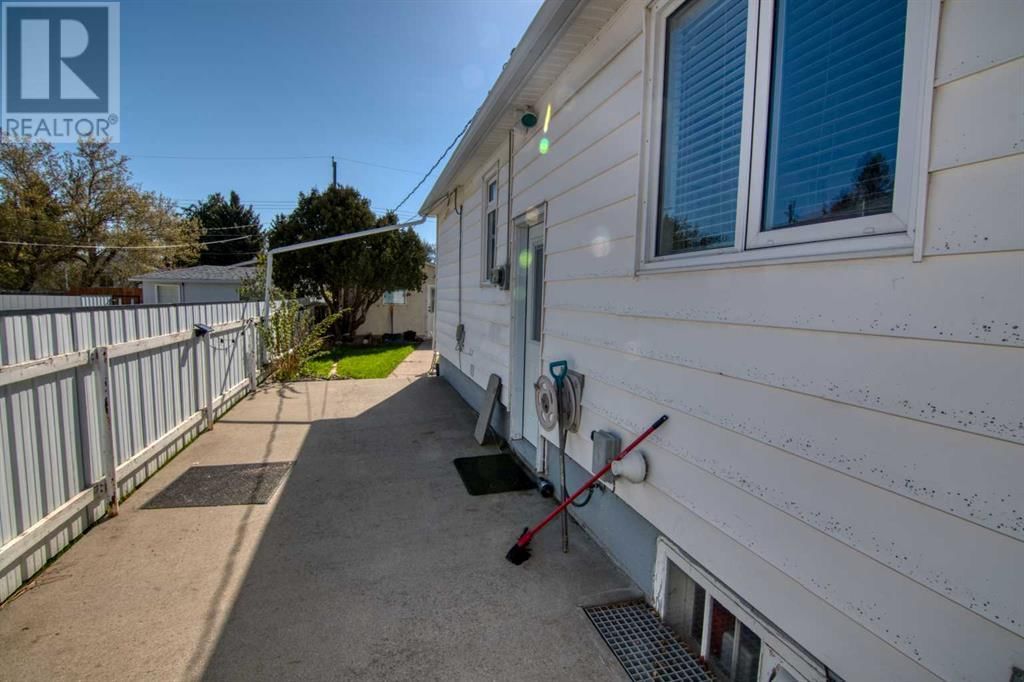 1117 19 Street South Lethbridge, Alberta