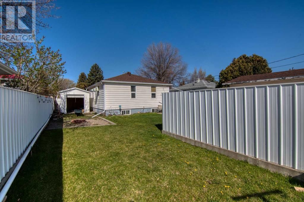 1117 19 Street South Lethbridge, Alberta