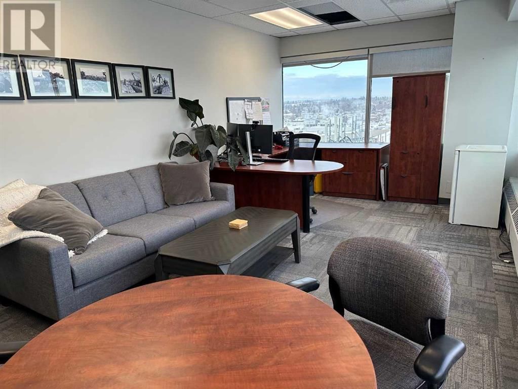 5940 MACLEOD TRAIL SW Image 1