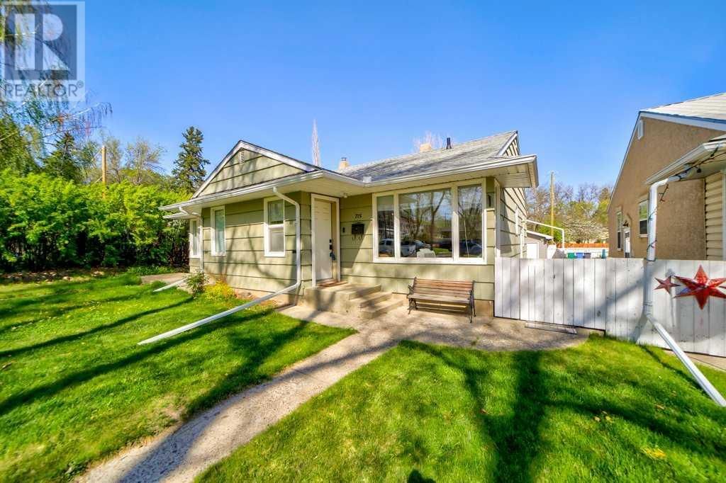 715 15 Street South Lethbridge, Alberta