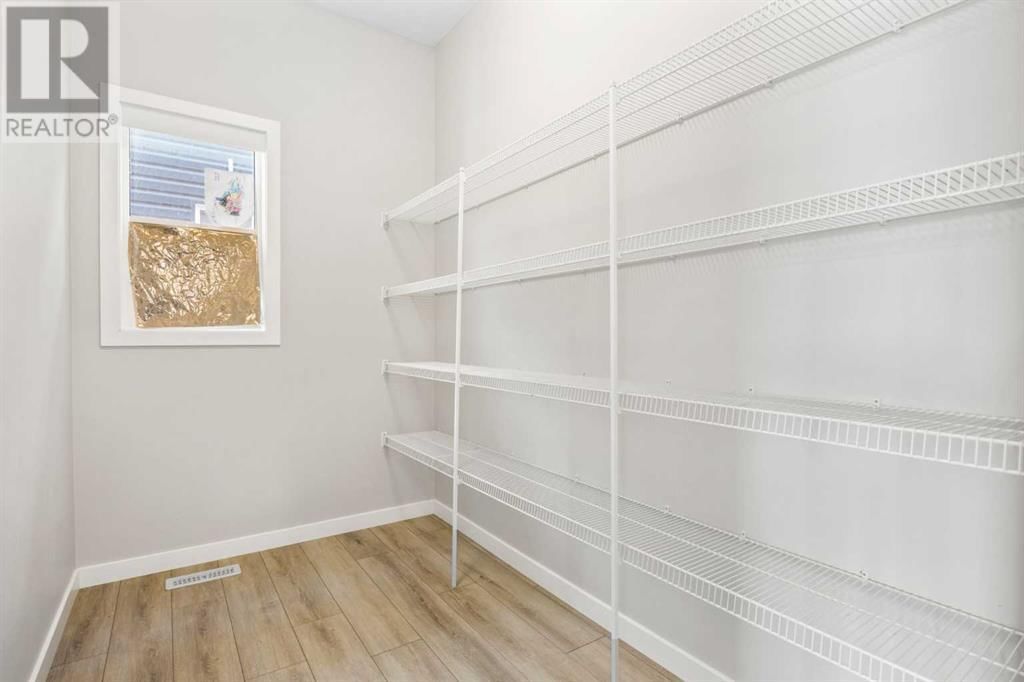 107 LUCAS TERRACE NORTHWEST Image 23