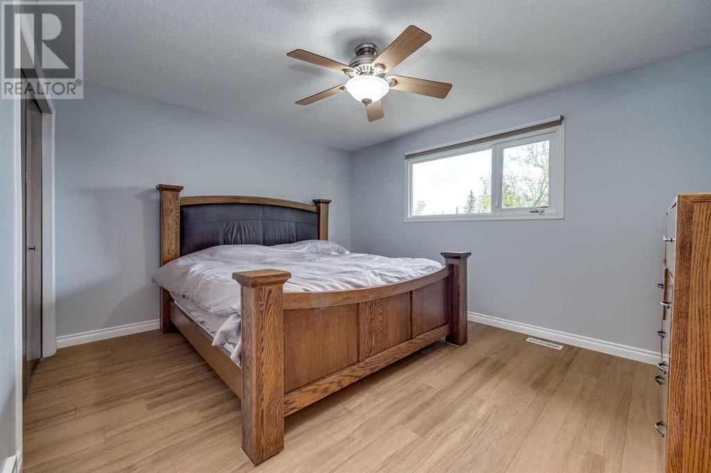 136 MCLEVIN CRESCENT Image 14