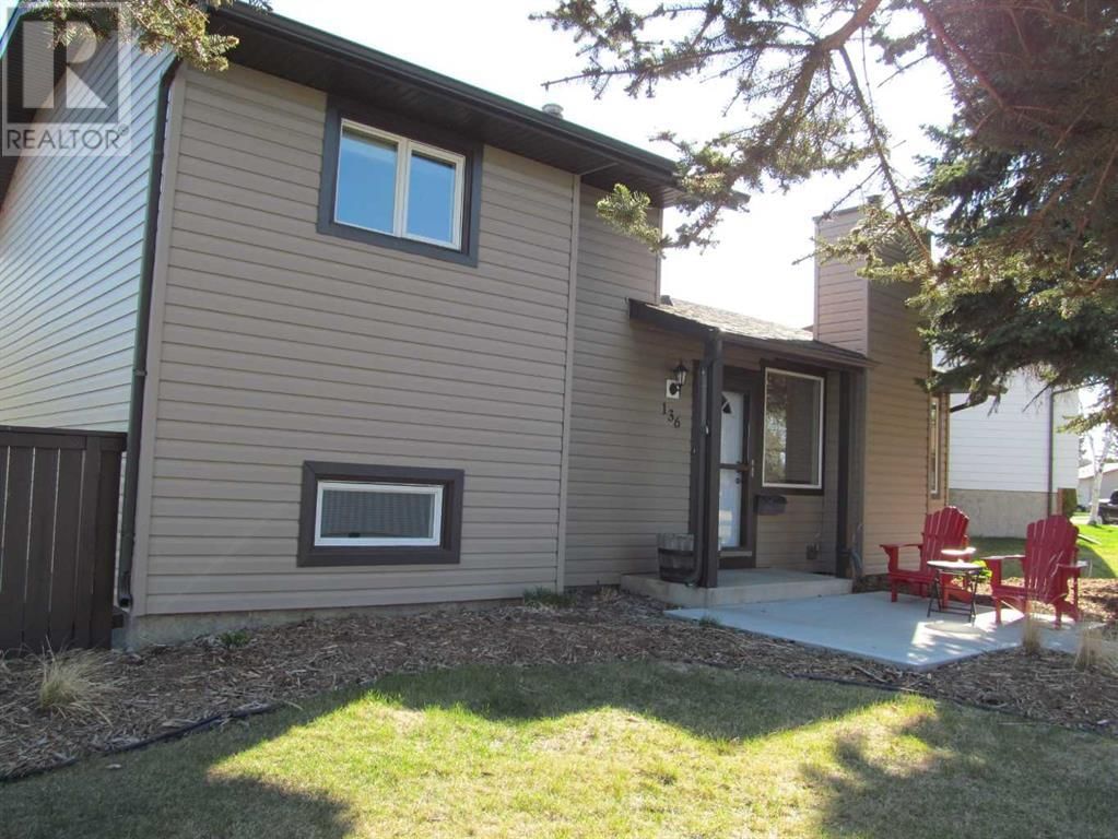 136 MCLEVIN CRESCENT Image 2