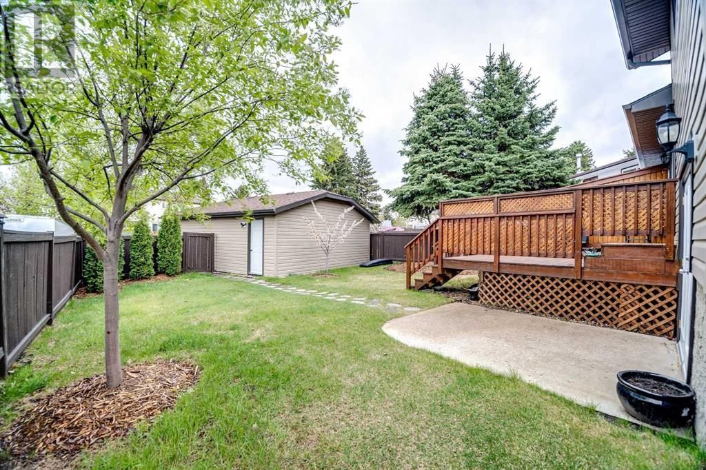 136 MCLEVIN CRESCENT Image 32