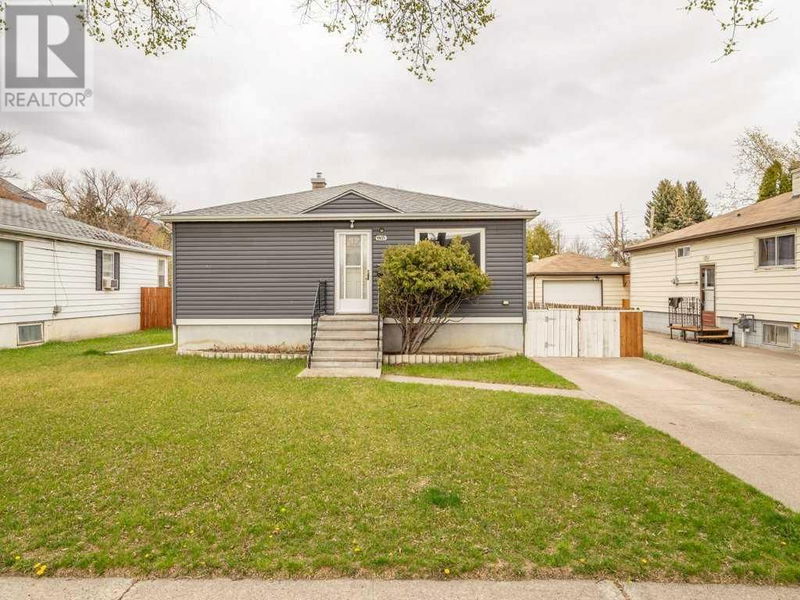 1905 10 Avenue South Lethbridge, Alberta