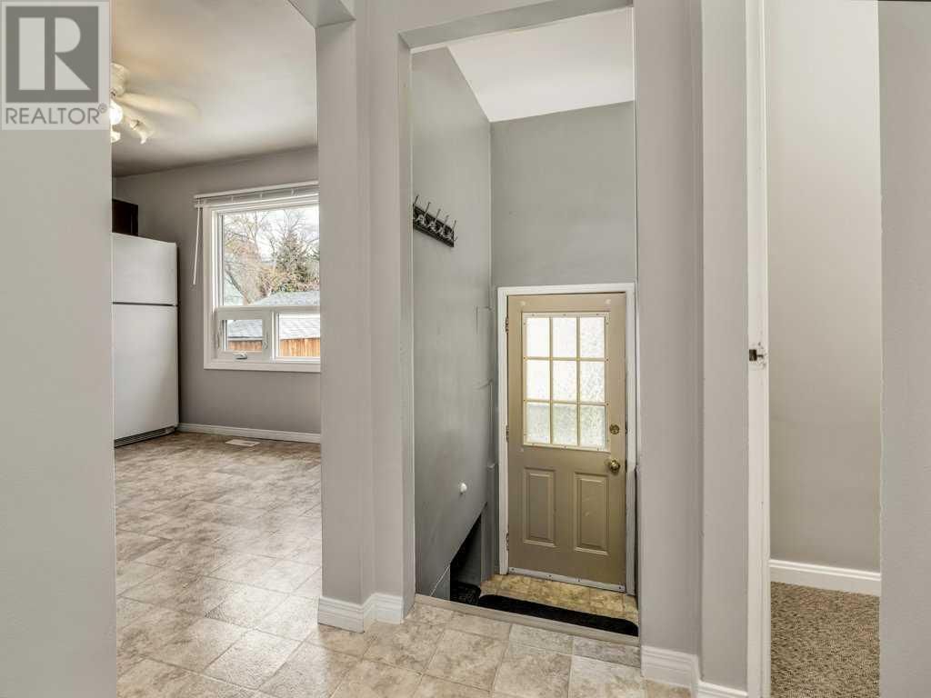 1905 10 Avenue South Lethbridge, Alberta