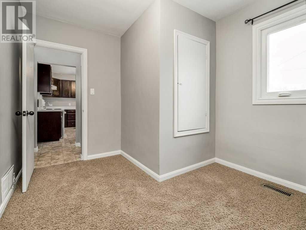 1905 10 Avenue South Lethbridge, Alberta