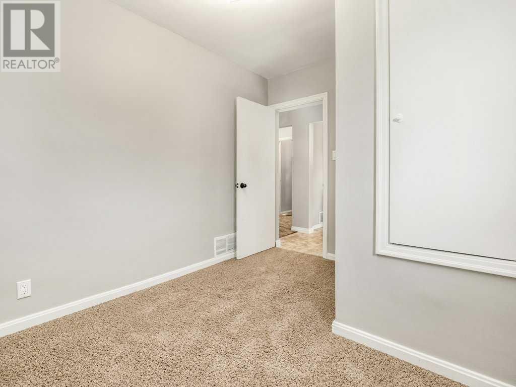 1905 10 Avenue South Lethbridge, Alberta