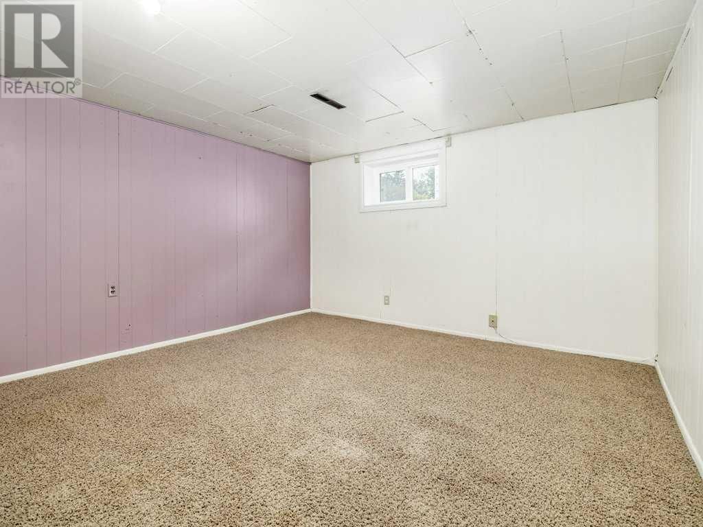 1905 10 Avenue South Lethbridge, Alberta