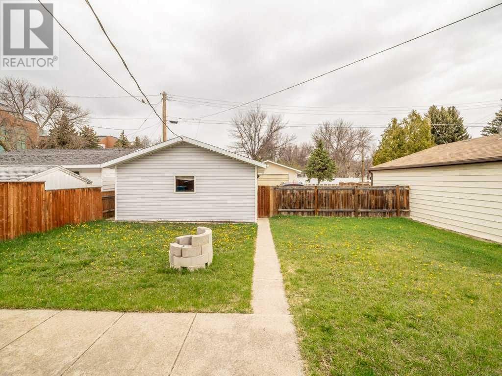1905 10 Avenue South Lethbridge, Alberta