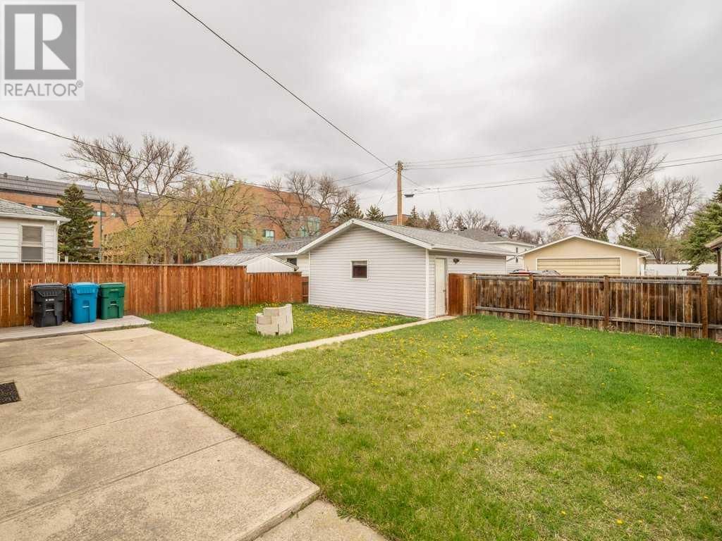 1905 10 Avenue South Lethbridge, Alberta