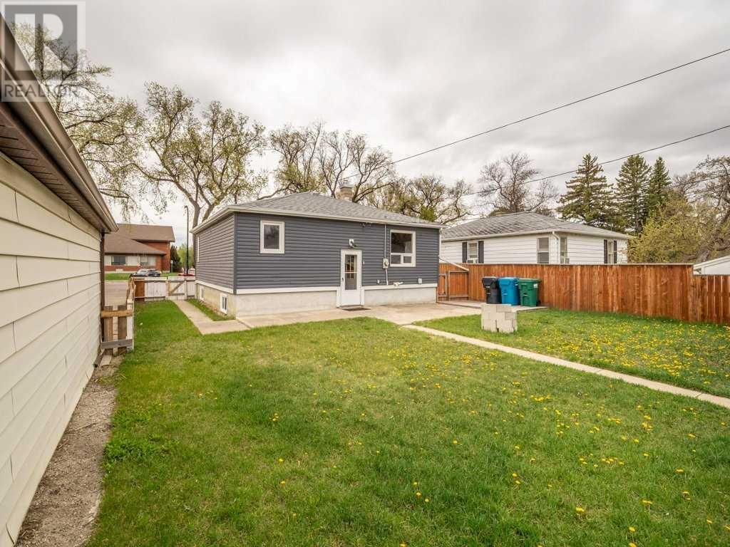 1905 10 Avenue South Lethbridge, Alberta