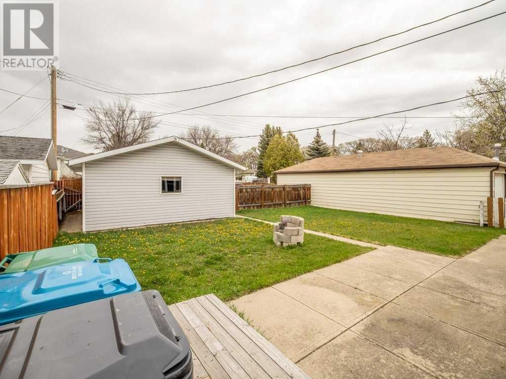 1905 10 Avenue South Lethbridge, Alberta