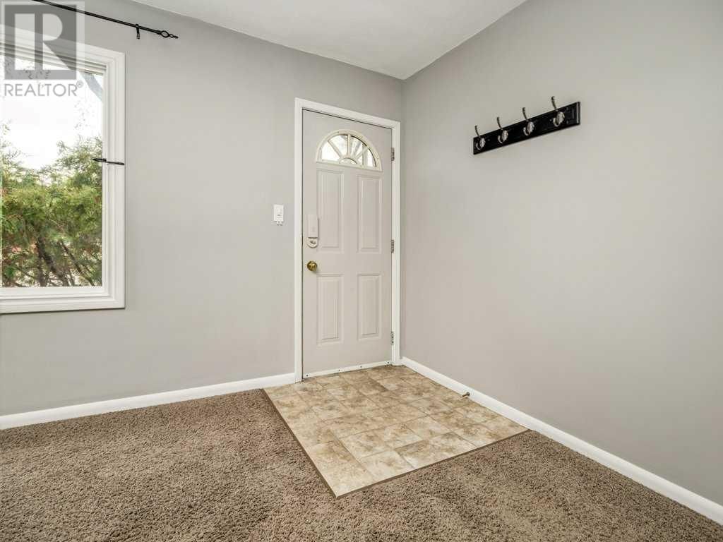 1905 10 Avenue South Lethbridge, Alberta