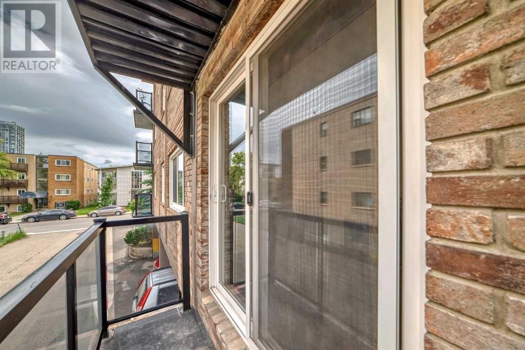 1230 CAMERON AVENUE Image 15